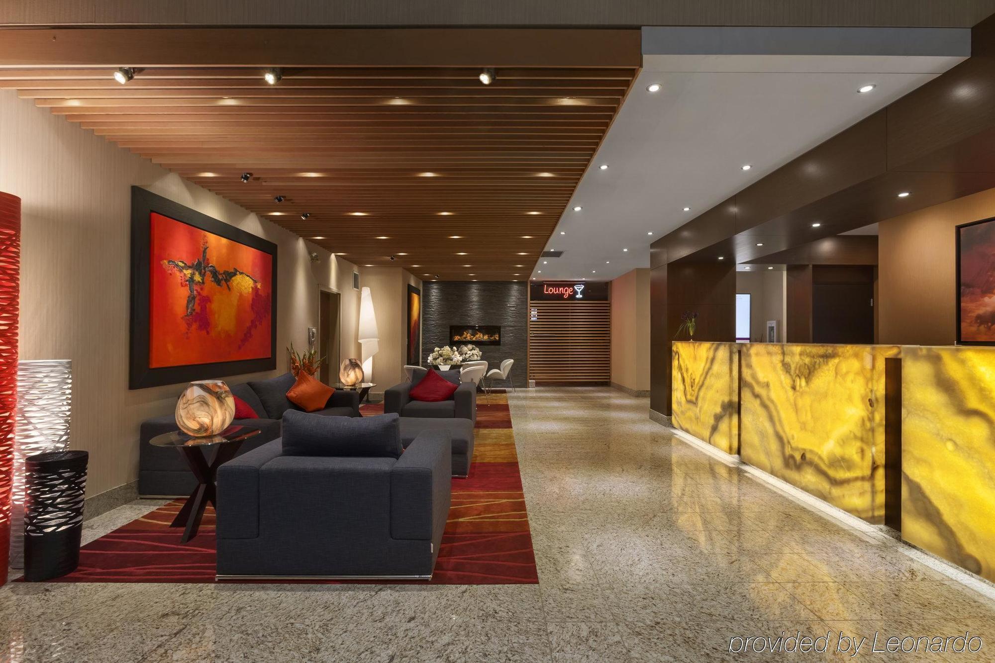Poco Inn And Suites Hotel And Conference Center Port Coquitlam Esterno foto