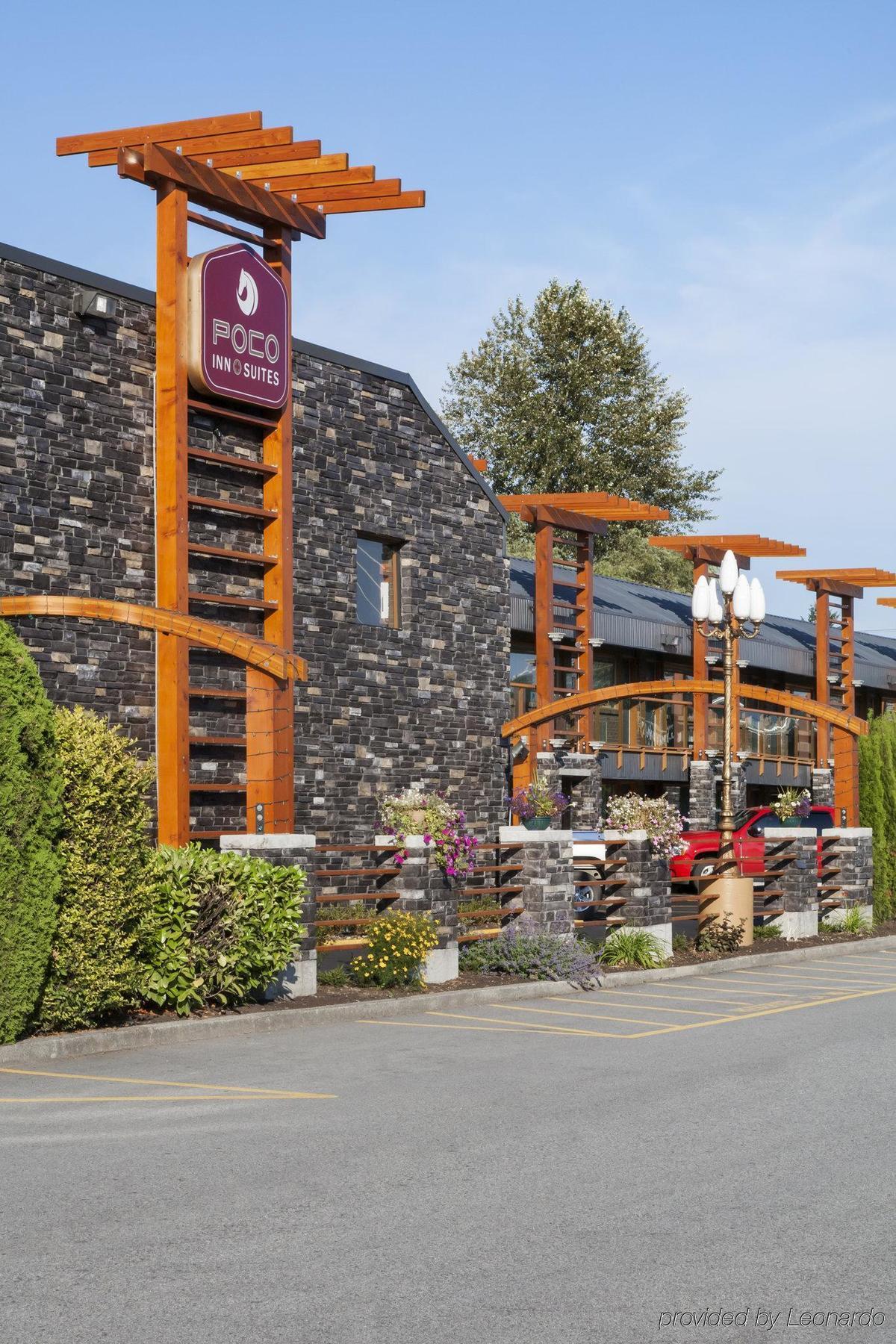 Poco Inn And Suites Hotel And Conference Center Port Coquitlam Esterno foto